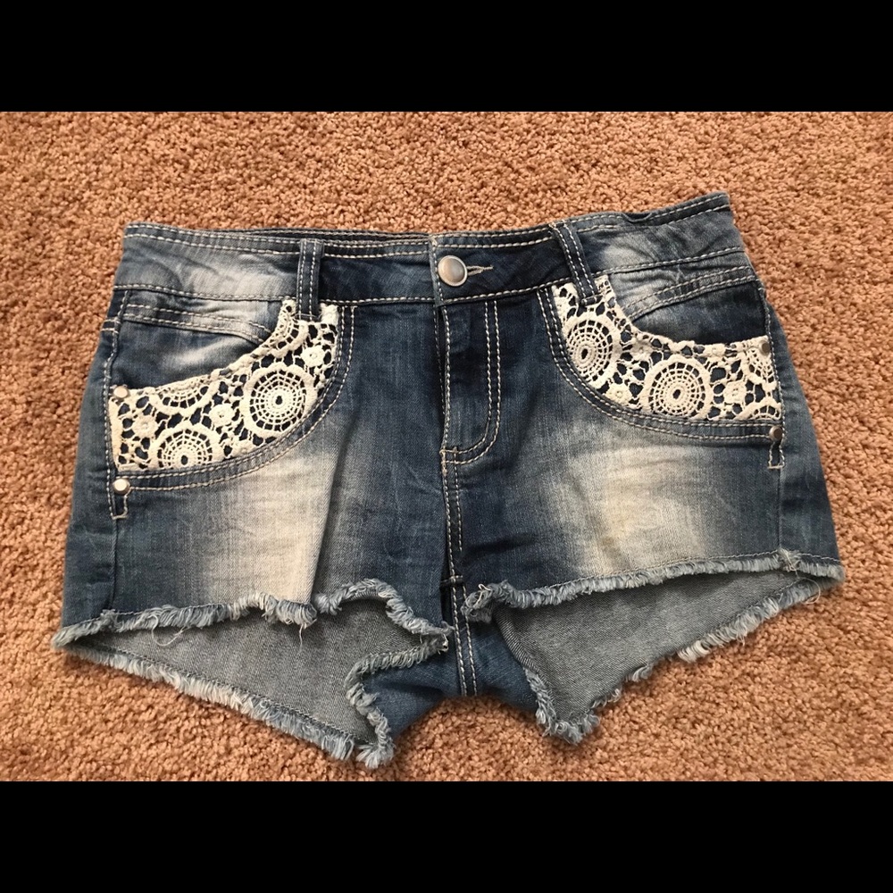 Medium lace and denim shorts